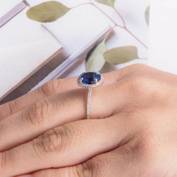 New Elegant 925 Silver Sapphire Ring - Picture 7 of 7